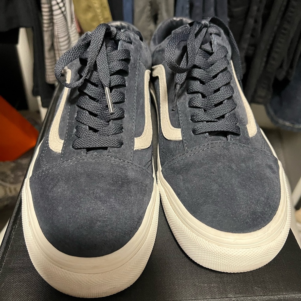 Vans, blue suede, men’s sneaker